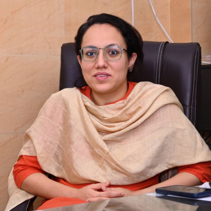 Dr Sonali Raj Singh - retina surgeon in varanasi uttarpradesh
