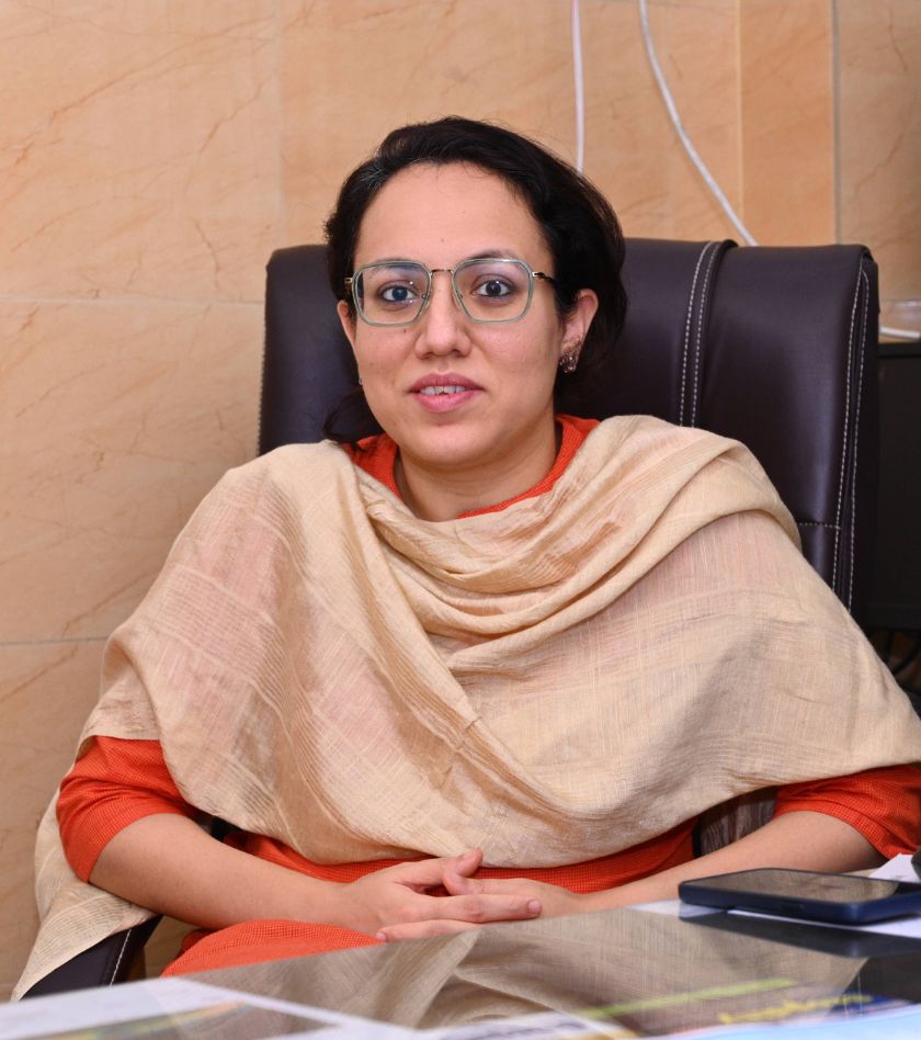 Dr Sonali Raj Singh - retina surgeon in varanasi uttarpradesh